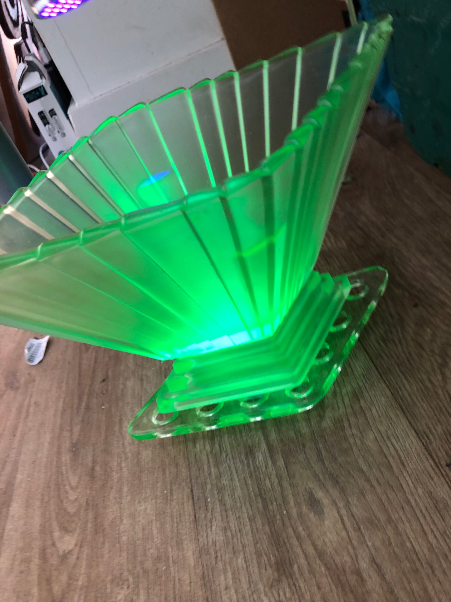 Bagley Wyndham Art Deco Green Frosted Uranium Glass Vase & Frog Set