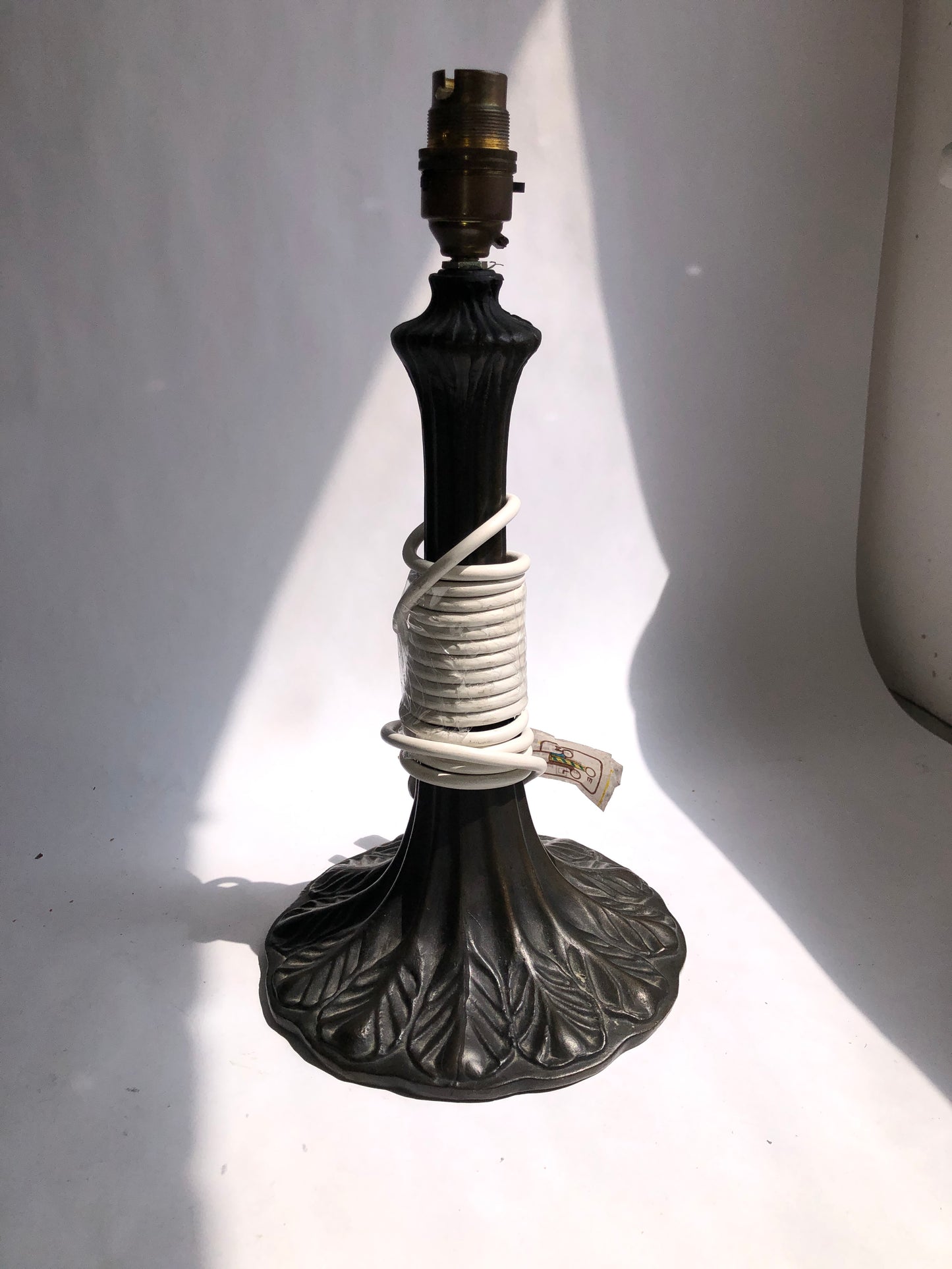Tiffay Style Vintage Dark Metal Leaf Motif Table Lamp Base
