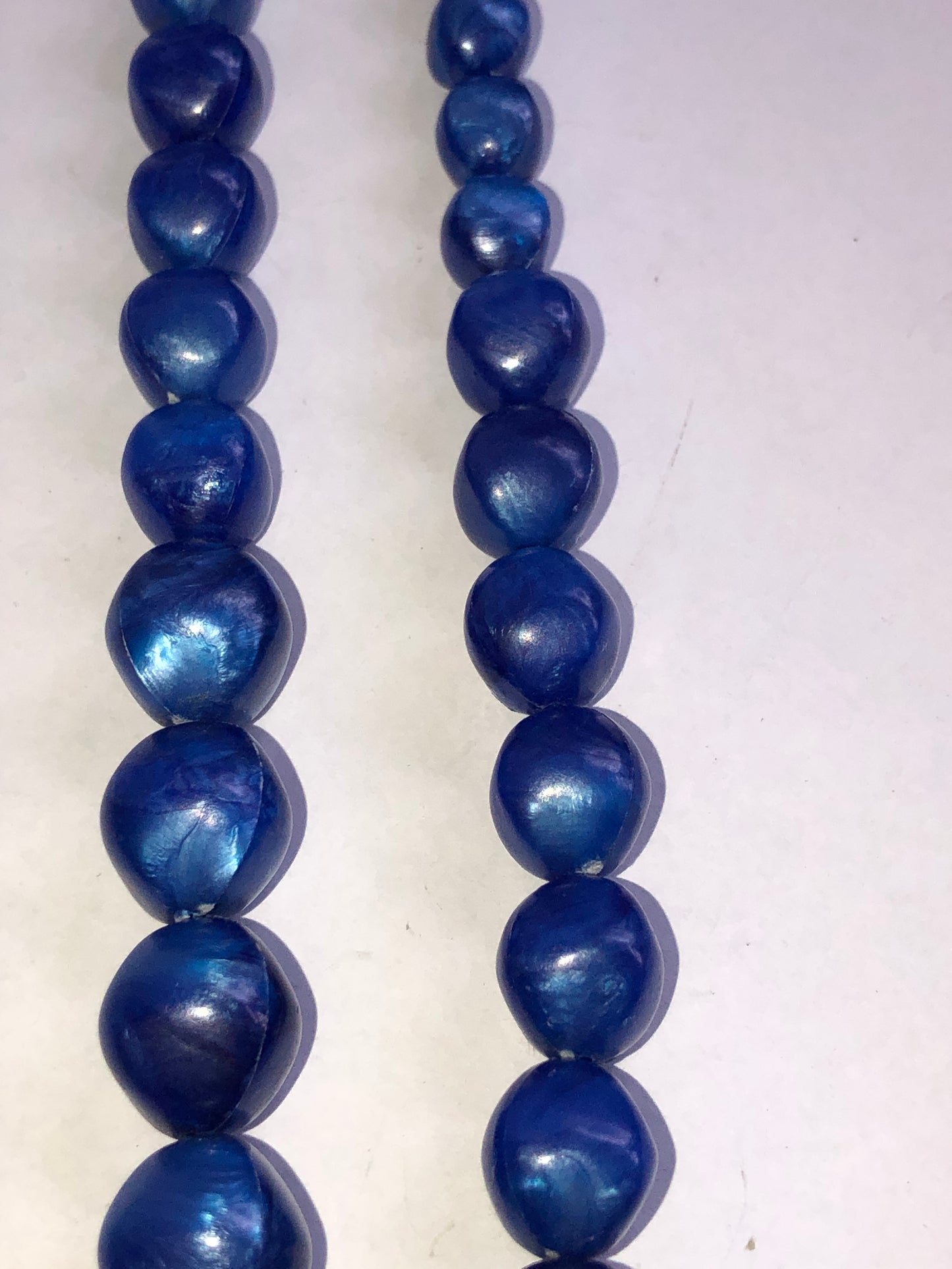 Vibrant Vintage Iridescent Blue Graduated Bead Necklace