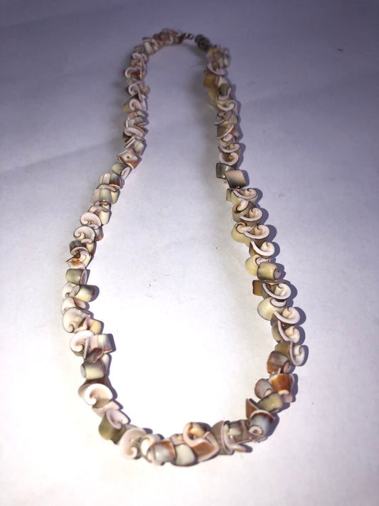 Vintage Curly Shell Necklace - Beach Boho Style