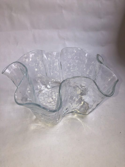 Muurla Finland Clear Textured Glass Ruffle Bowl / Handkerchief Bowl