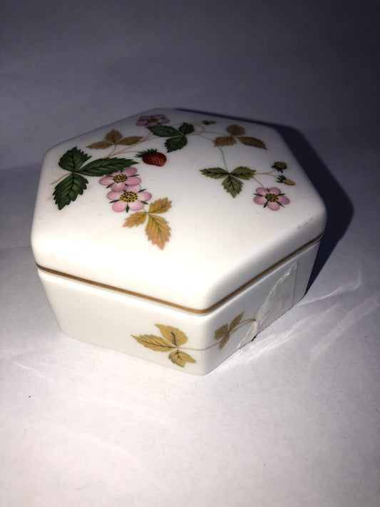 Wedgwood Wild Strawberry Hexagonal Trinket Box Bone China Vintage