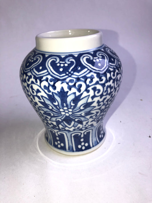 Vintage Blue and White Oriental Ginger Jar Style Vase