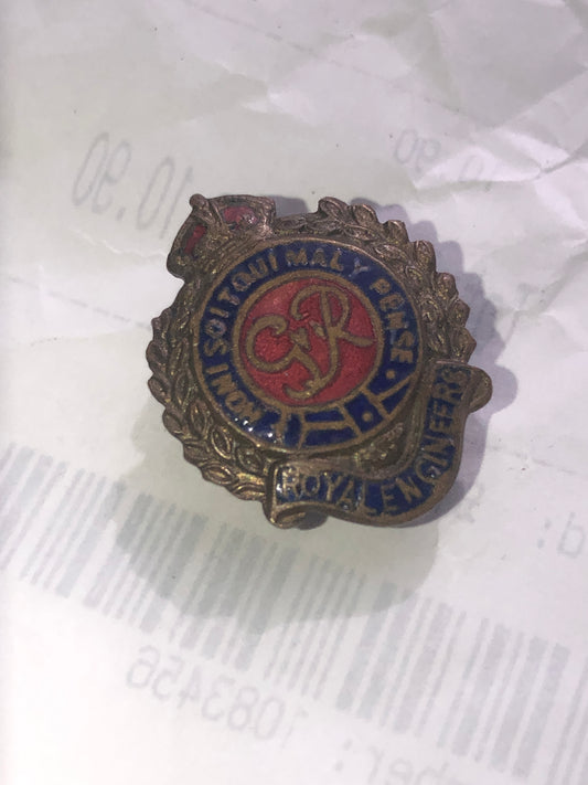 Vintage Royal Engineers GR Cap Badge
