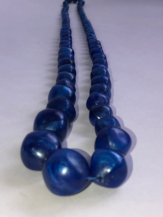 Vibrant Vintage Iridescent Blue Graduated Bead Necklace