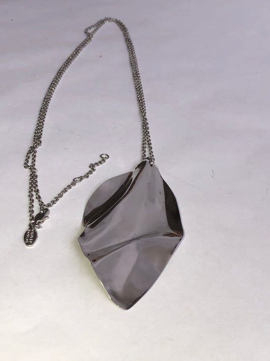 Oliver Bonas Silver-Tone Abstract Leaf Pendant Necklace